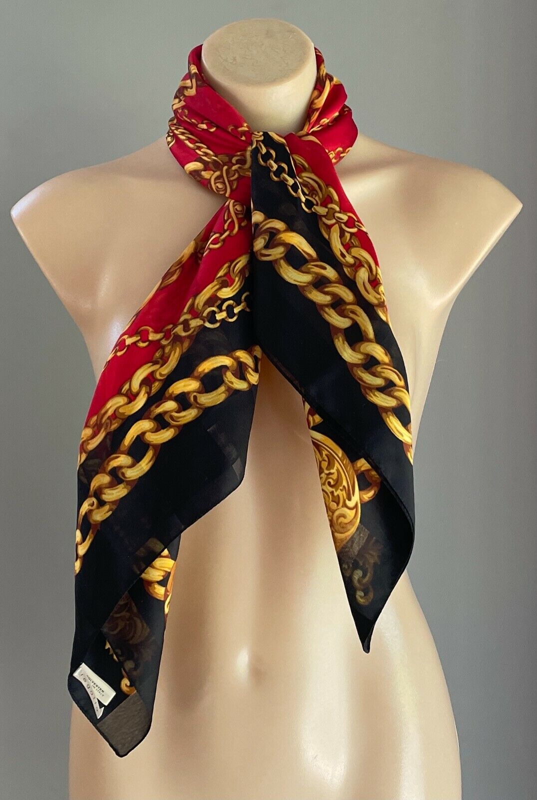 REGATTA Scarf Satiny Red Gold Black Chain & Charm Print Made in Italy  Stunning!