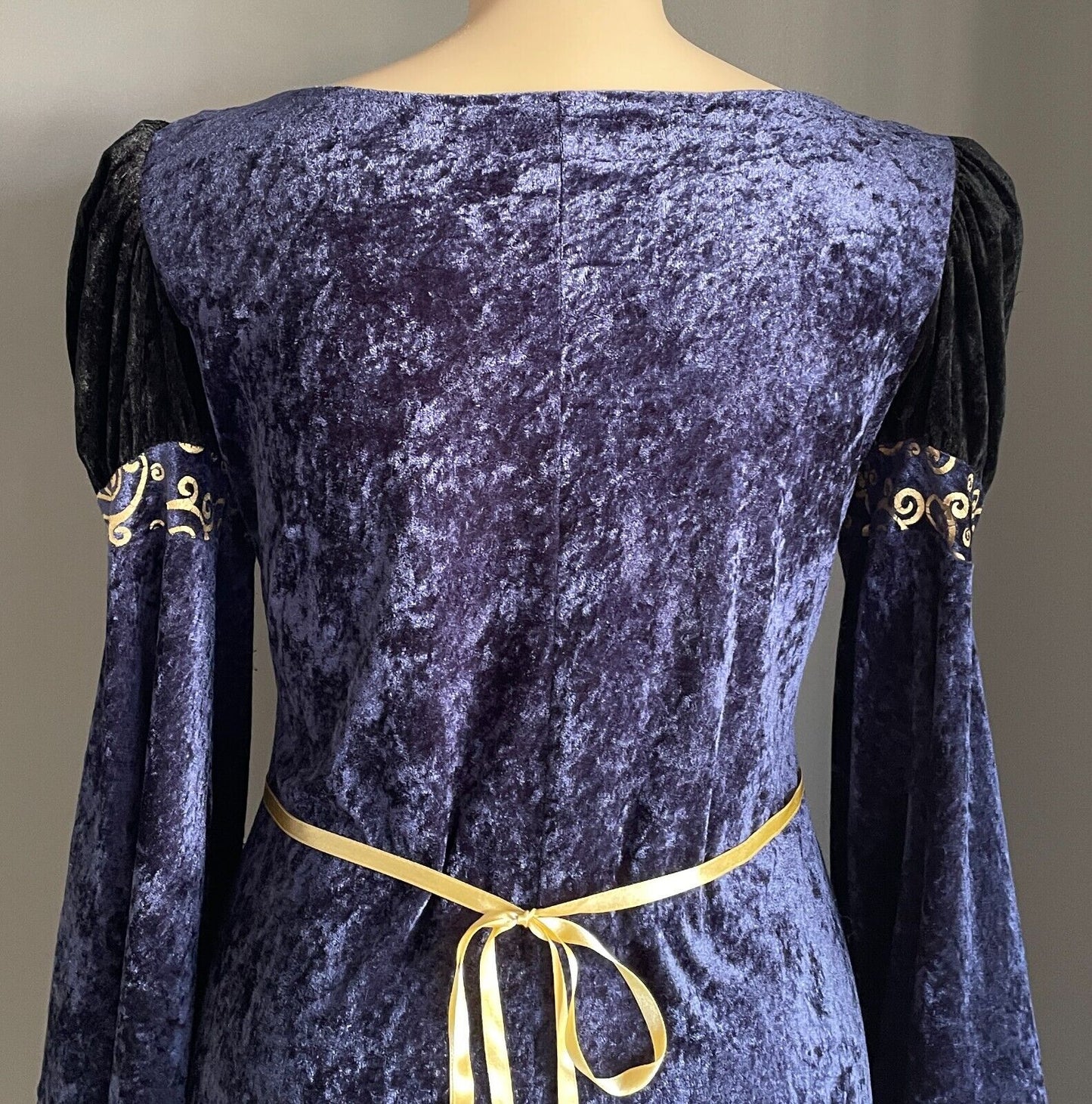 Medieval Costume Handmade Quality 2 Piece Navy & Gold Cos Play Size 18 Maiden