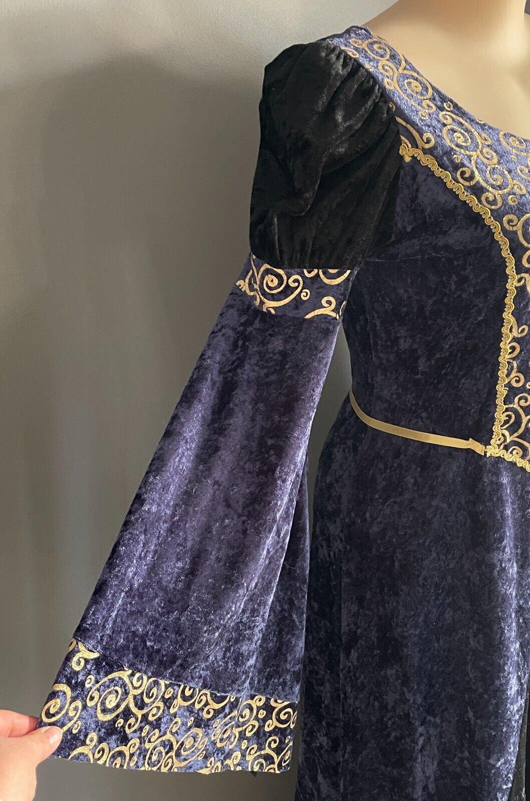 Medieval Costume Handmade Quality 2 Piece Navy & Gold Cos Play Size 18 Maiden
