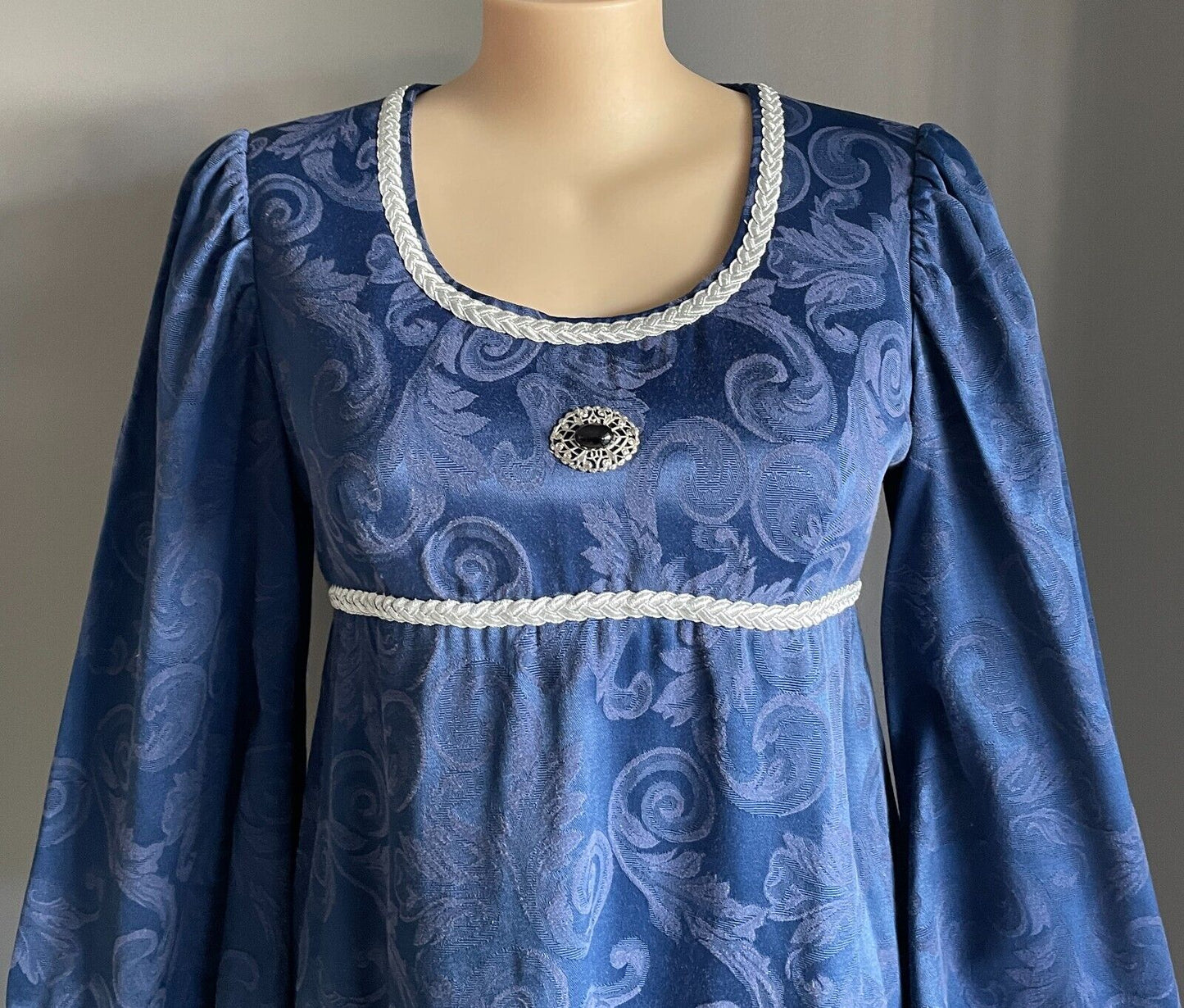 Medieval Costume Handmade Quality Navy Blue & Silver Trim Dress Cos Play Size 16