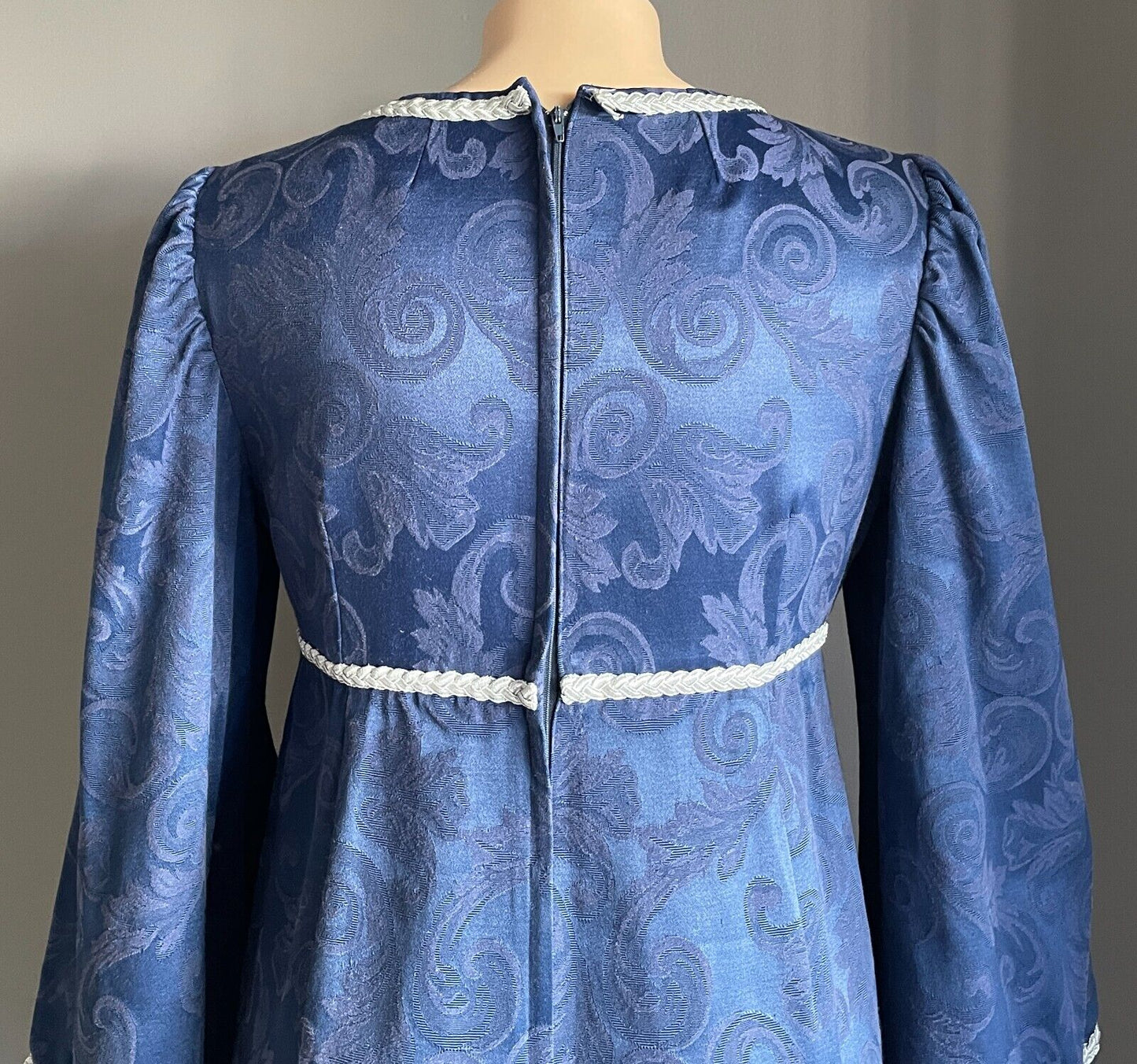 Medieval Costume Handmade Quality Navy Blue & Silver Trim Dress Cos Play Size 16