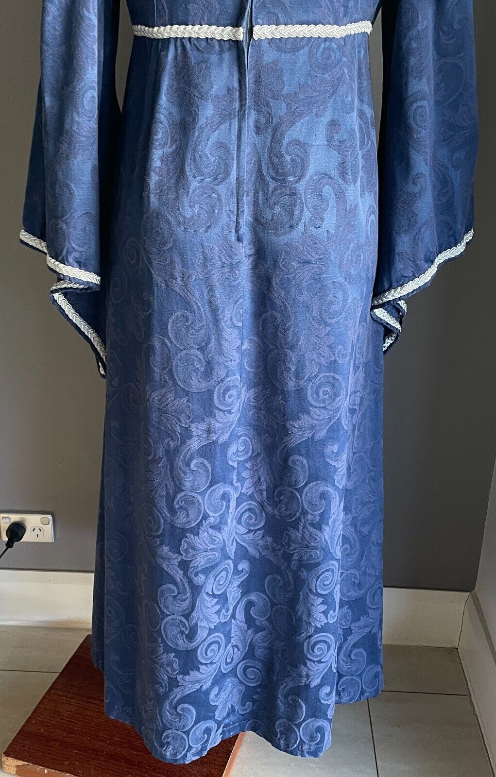Medieval Costume Handmade Quality Navy Blue & Silver Trim Dress Cos Play Size 16