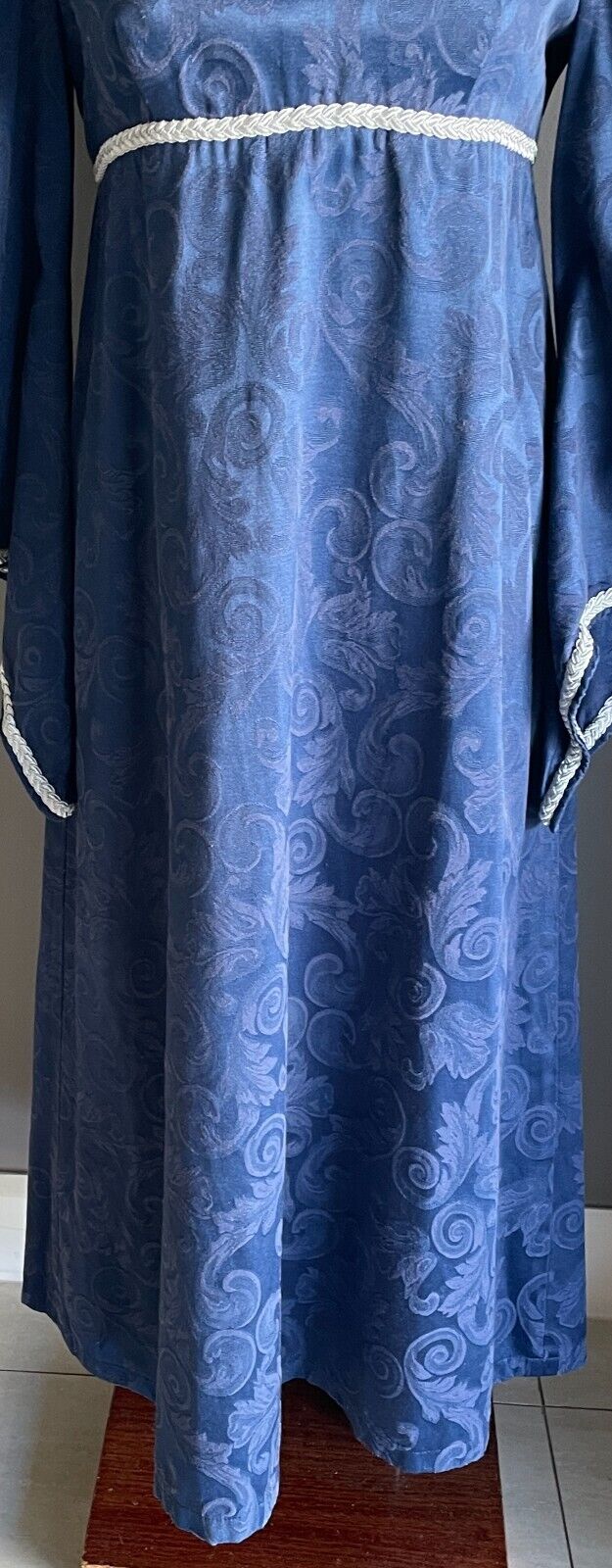 Medieval Costume Handmade Quality Navy Blue & Silver Trim Dress Cos Play Size 16