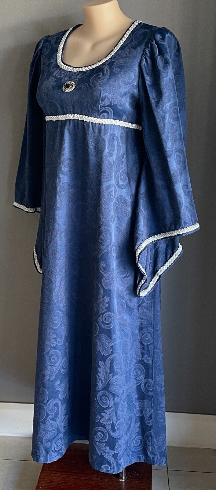 Medieval Costume Handmade Quality Navy Blue & Silver Trim Dress Cos Play Size 16
