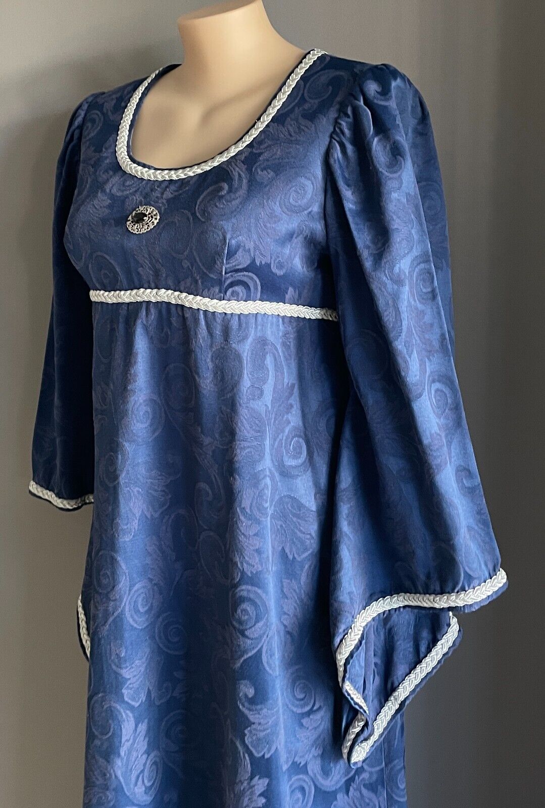 Medieval Costume Handmade Quality Navy Blue & Silver Trim Dress Cos Play Size 16
