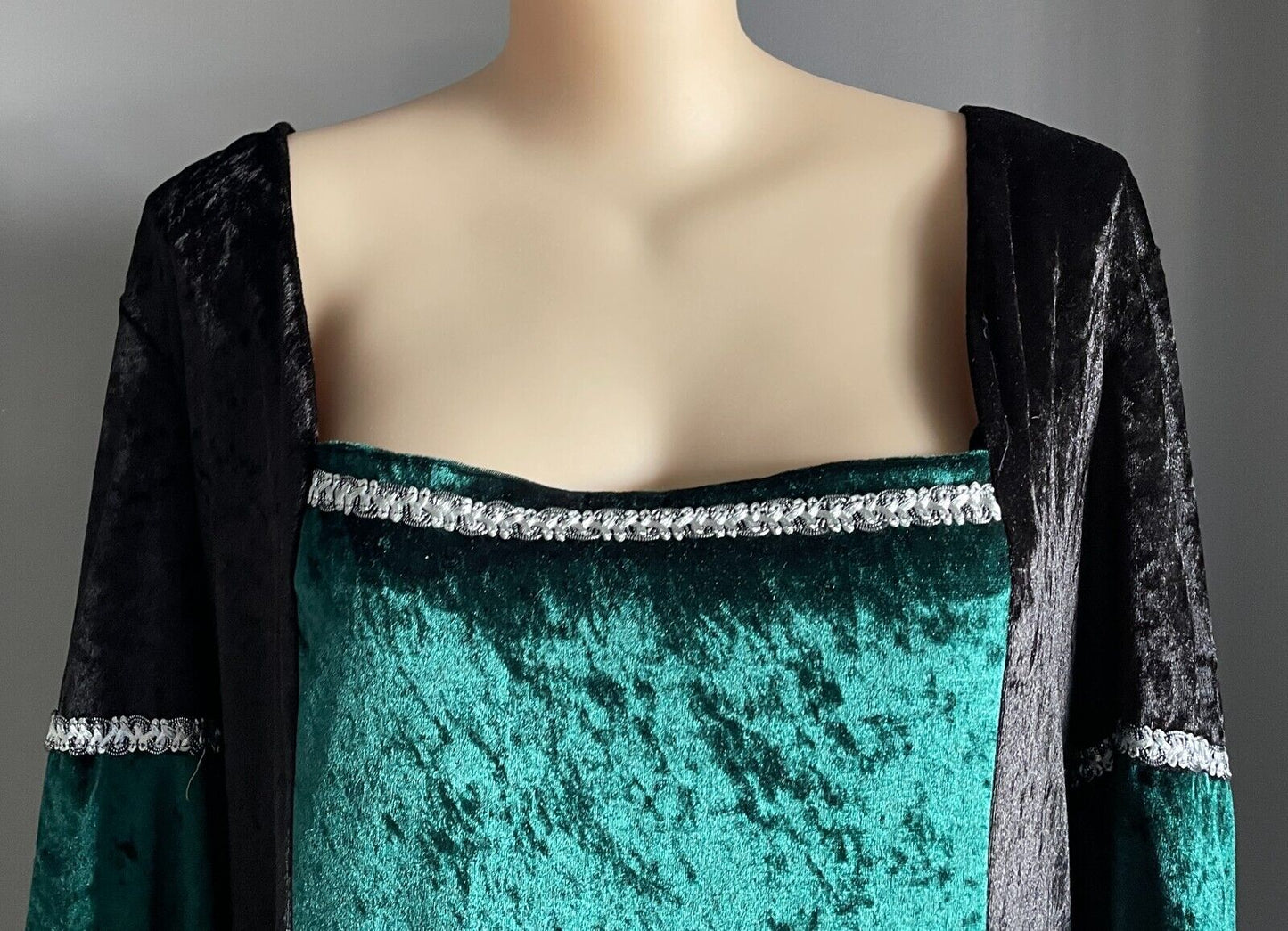 Medieval Costume Handmade Quality 2 Piece Green & Black Cos Play Plus Size 20-22
