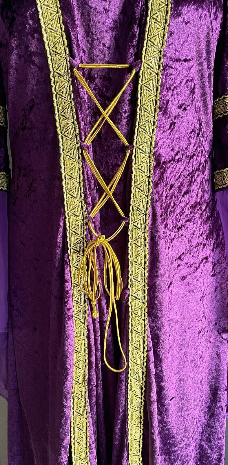 Medieval Costume Quality 2 Piece Purple & Gold Cos Play Size 20 - 22 Maiden