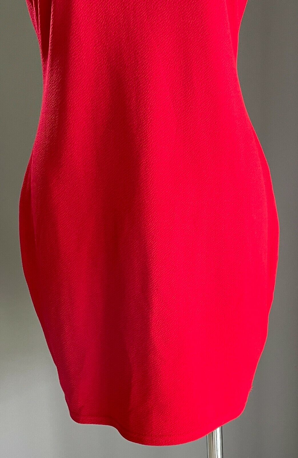 PRETTYLITTLETHING Bodycon Dress Red Sleeveless Stretch Textured Fabric Size 16