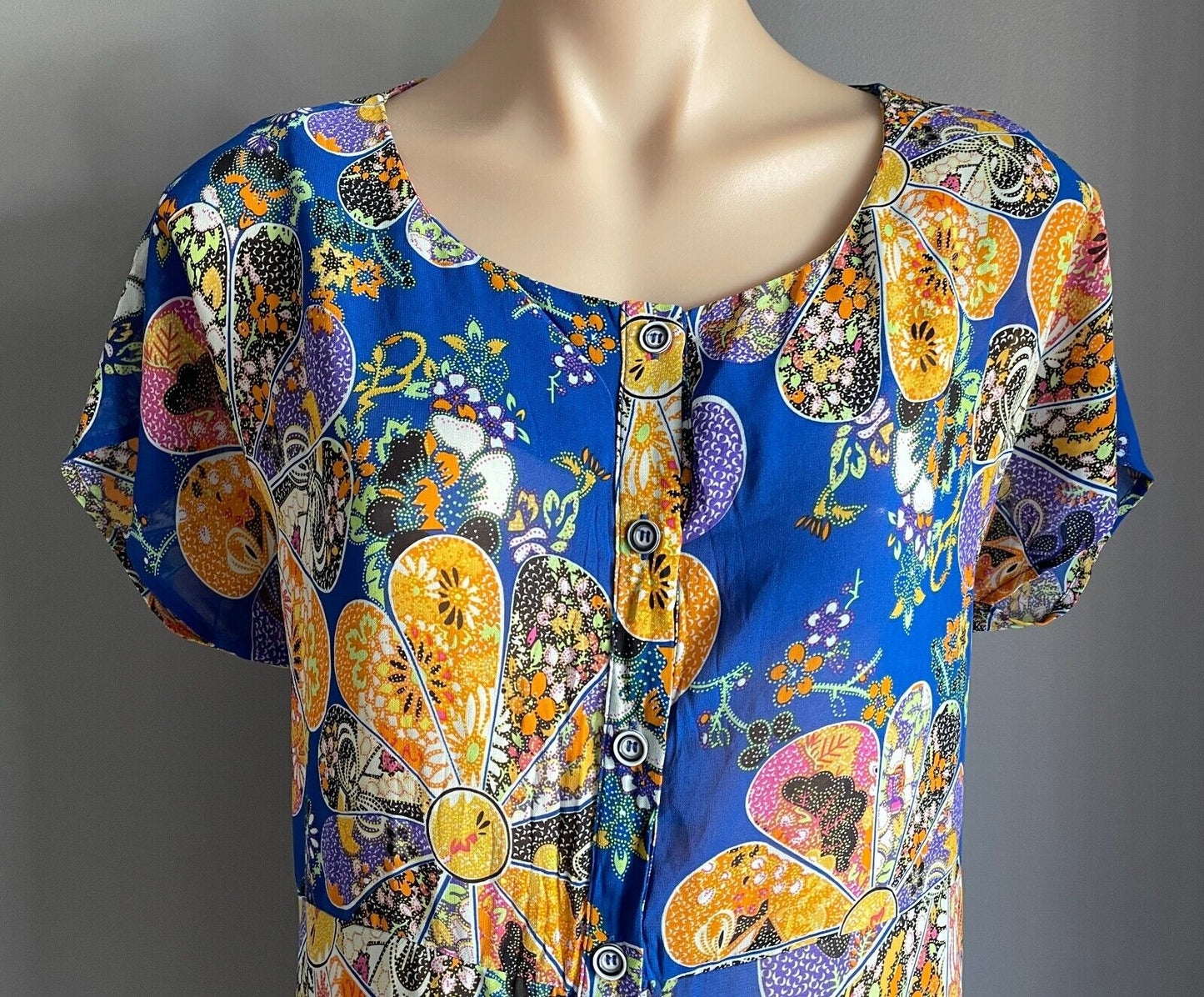 JOHNSTON & BELL Dress Blue Multicolour Extended Semi Sheer Sleeve Tie Back Sz 16