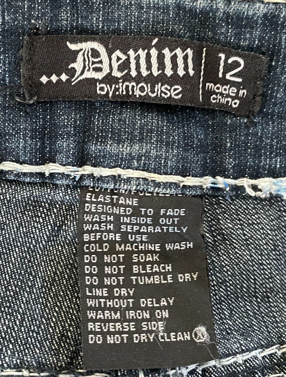 DENIM by IMPULSE  Straight Leg Jeans Dark Blue w White Stitching Ladies Size 12