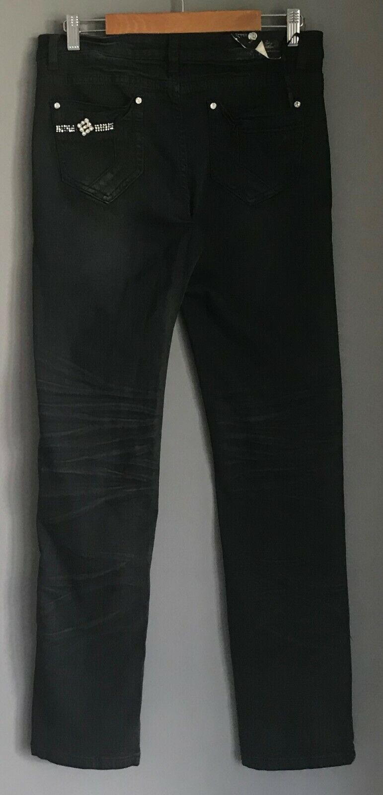 YANGZHIGANG Jeans Black Denim Straight Leg  w Diamante Trim Ladies Size 30 NEW