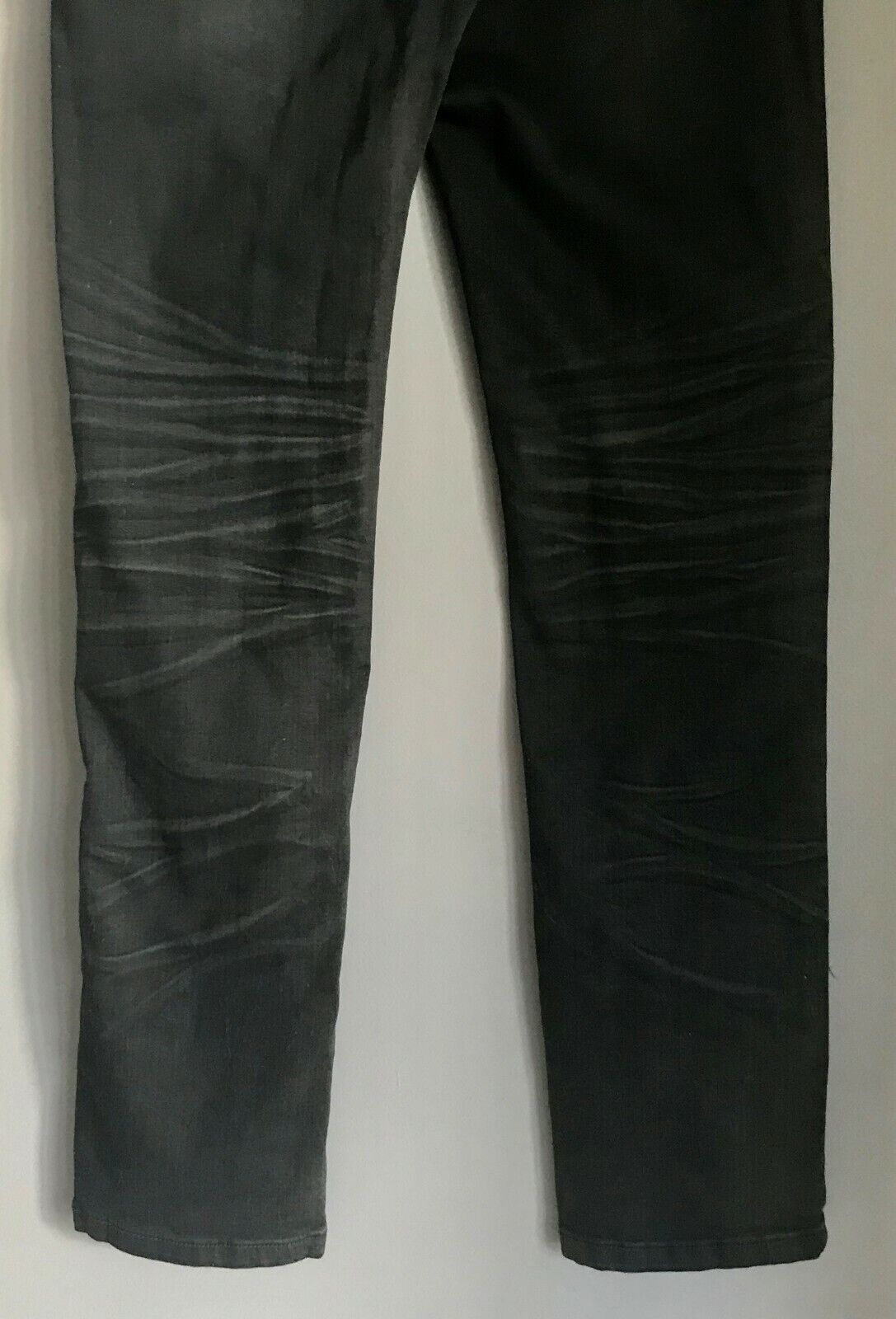 YANGZHIGANG Jeans Black Denim Straight Leg  w Diamante Trim Ladies Size 30 NEW