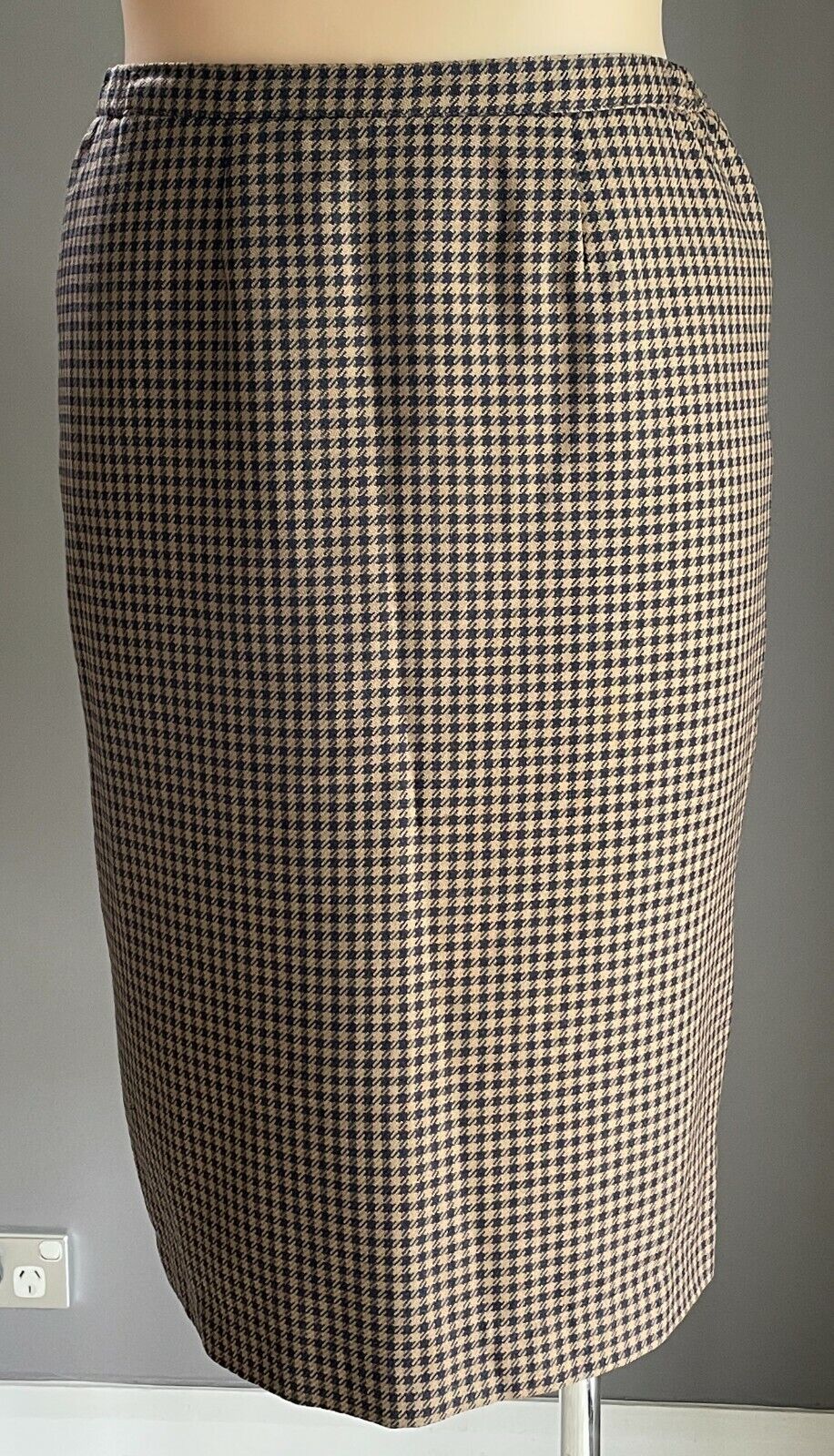 1960s Straight Wool Skirt Handmade Midi Brown Navy Check Winter Weight Size 16