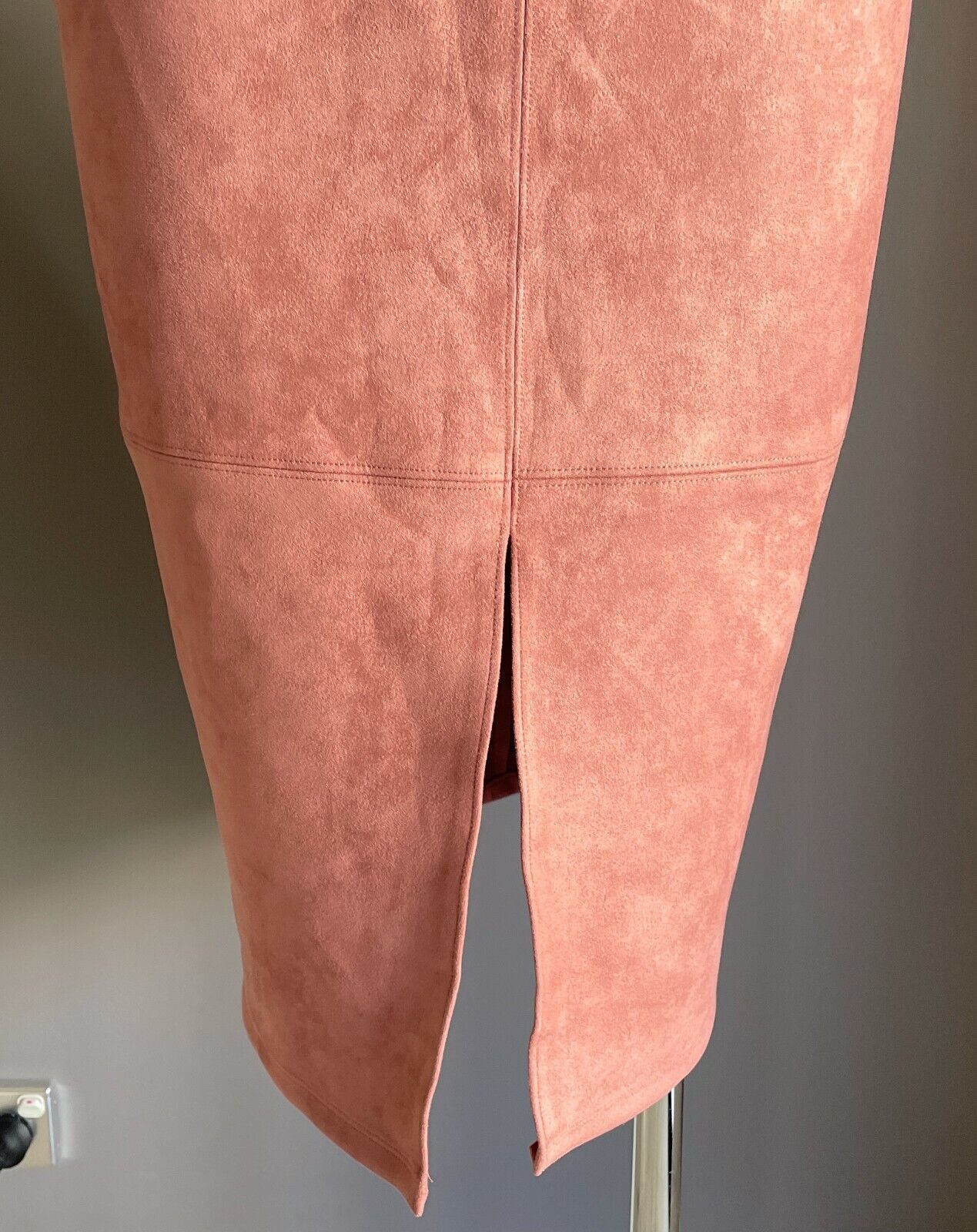 GLAMOROUS Knee Length Skirt Dusty Pink Suedette Stretch Straight Size L 12 New