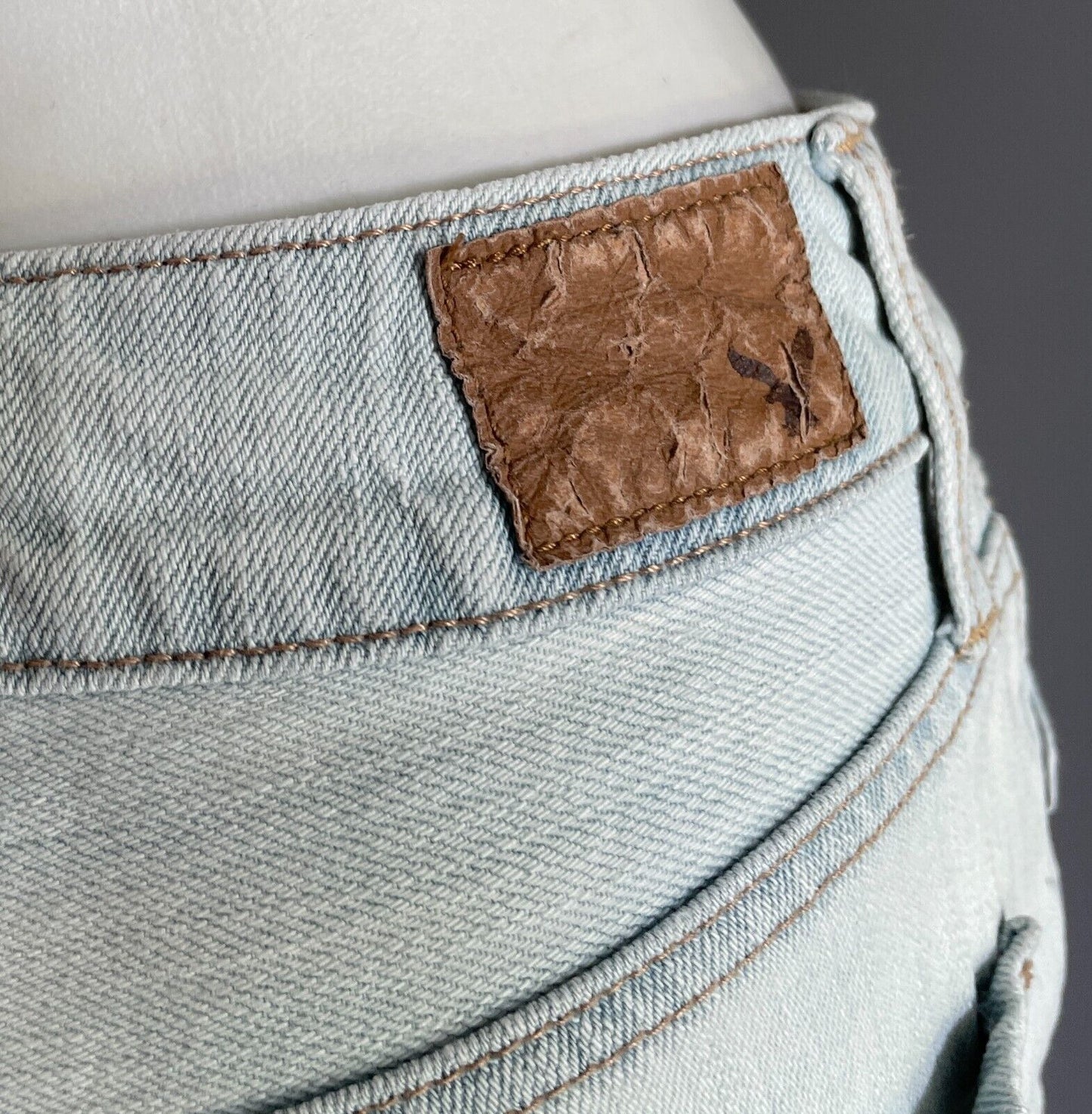 AMERICAN EAGLE OUTFITTERS Faded Denim "Tomgirl" Ripped/Distressed Jeans Sze 4