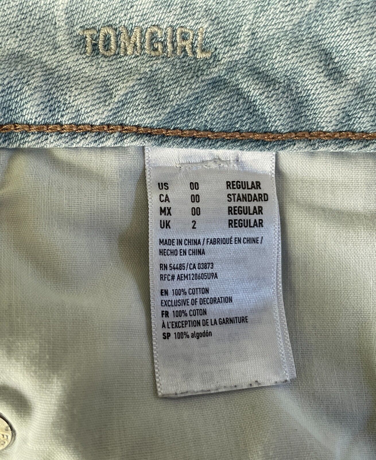 AMERICAN EAGLE OUTFITTERS Faded Denim "Tomgirl" Ripped/Distressed Jeans Sze 4