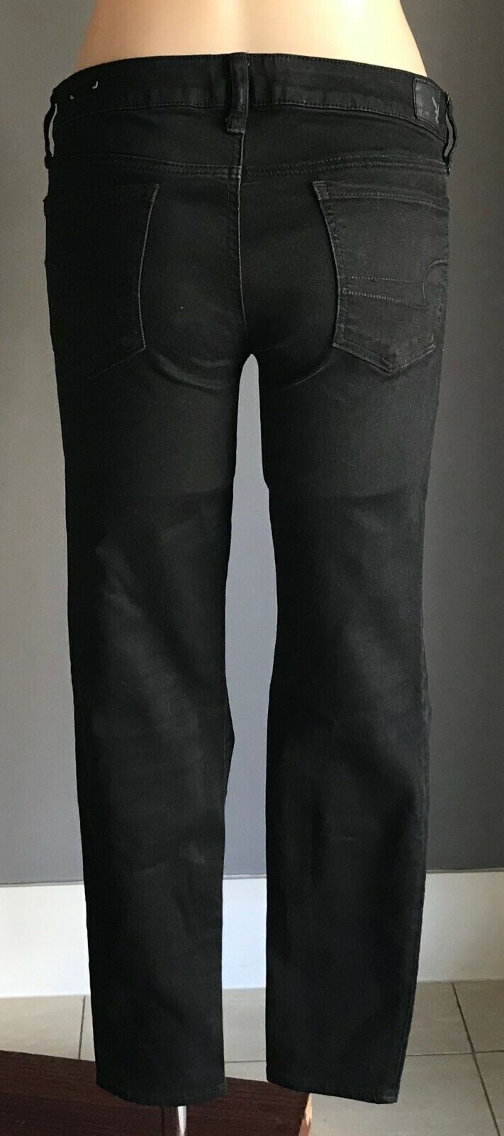 AMERICAN EAGLE OUTFITTERS Black Denim Jeans Jeggings  "Super Stretch" Size 10