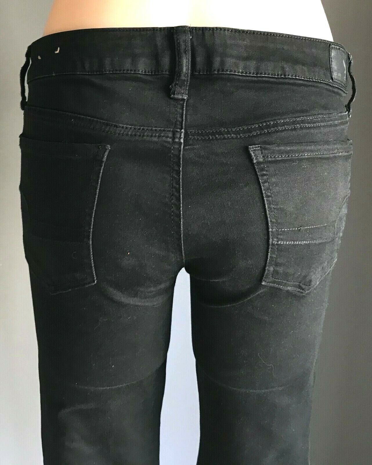 AMERICAN EAGLE OUTFITTERS Black Denim Jeans Jeggings  "Super Stretch" Size 10