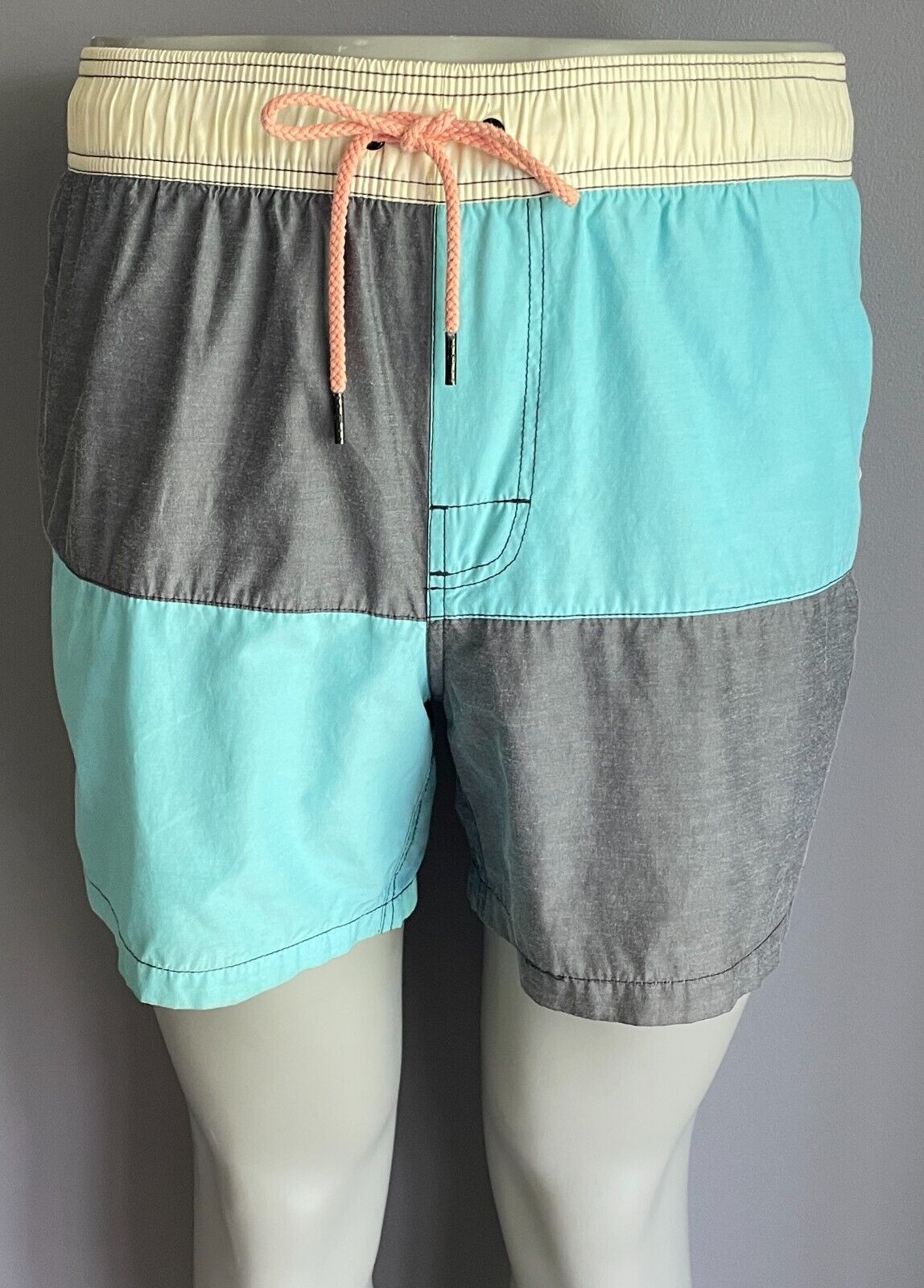 PIPING HOT Grey Blue Yellow Elastic Waist Swim Board Shorts Volley Mens Size L