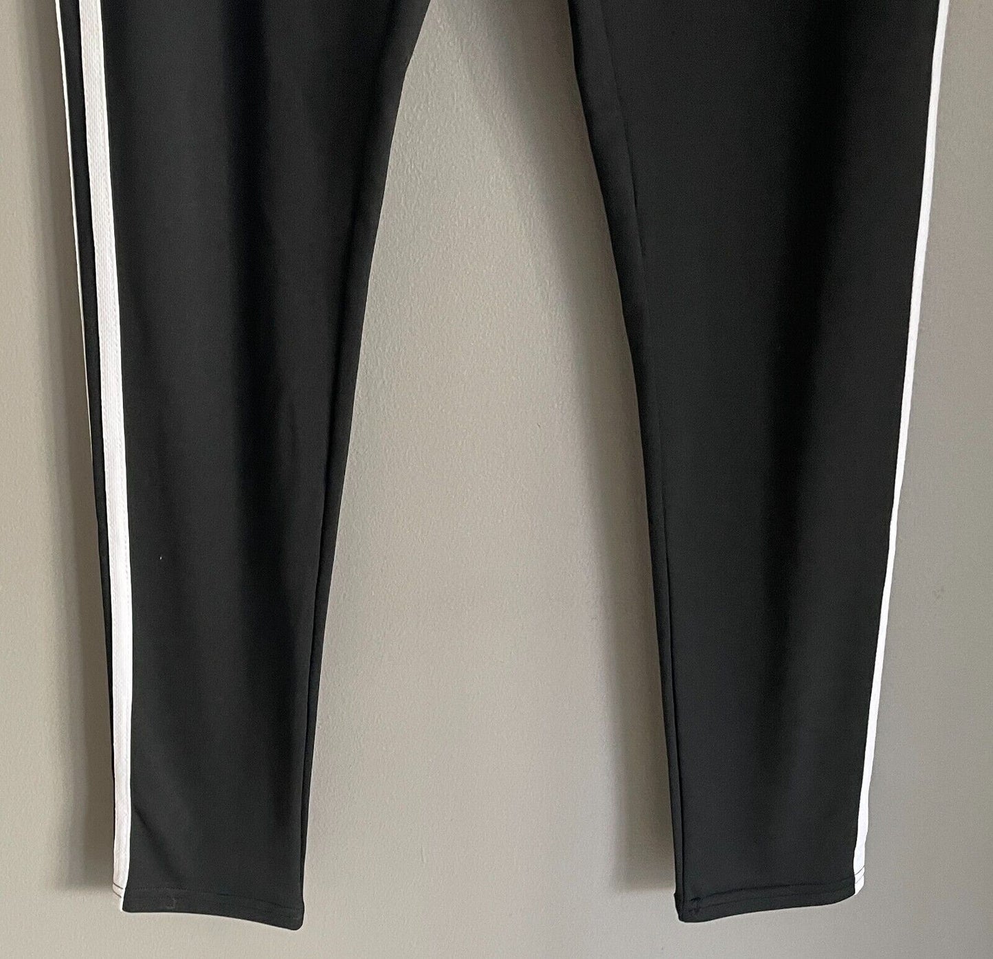 SHEIN Leggings Black & White Double Stripe Trim Size L Full Length Stretch