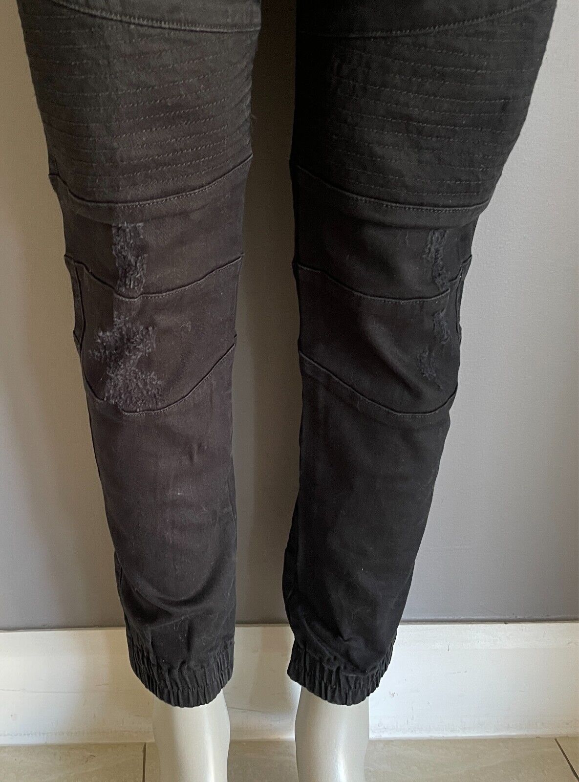 SILENT THEORY The Rider" Black Denim Jeans Tapered Skinny Leg Distressed Mens 38