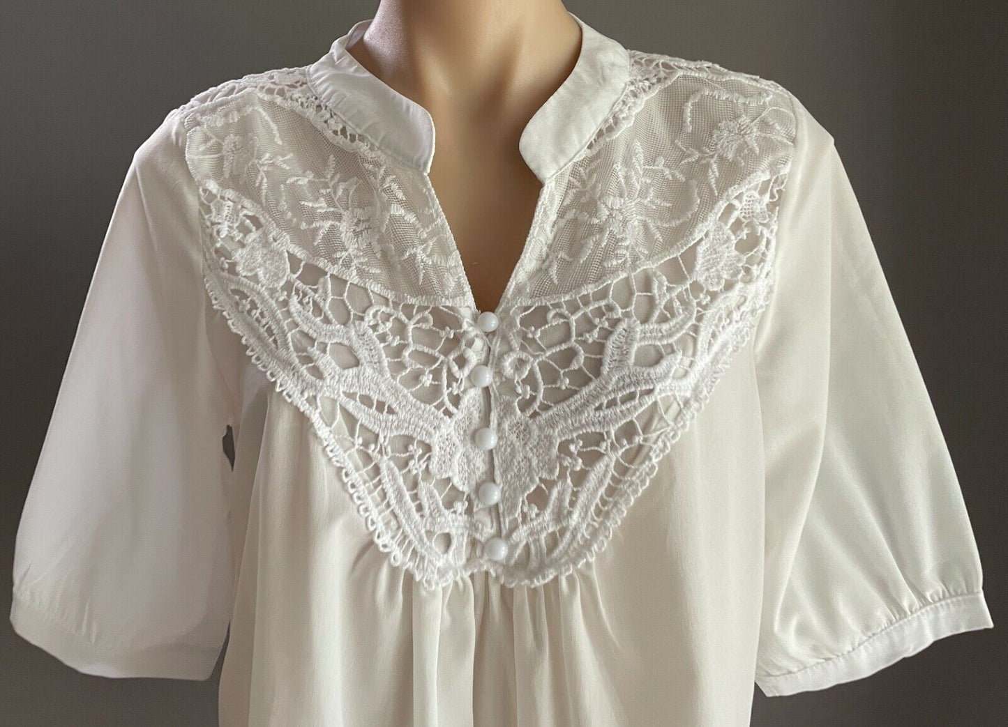 Vintage White Blouse W Lace Yoke Detailing at Chest Short Sleeve Top Sz L 12 NEW
