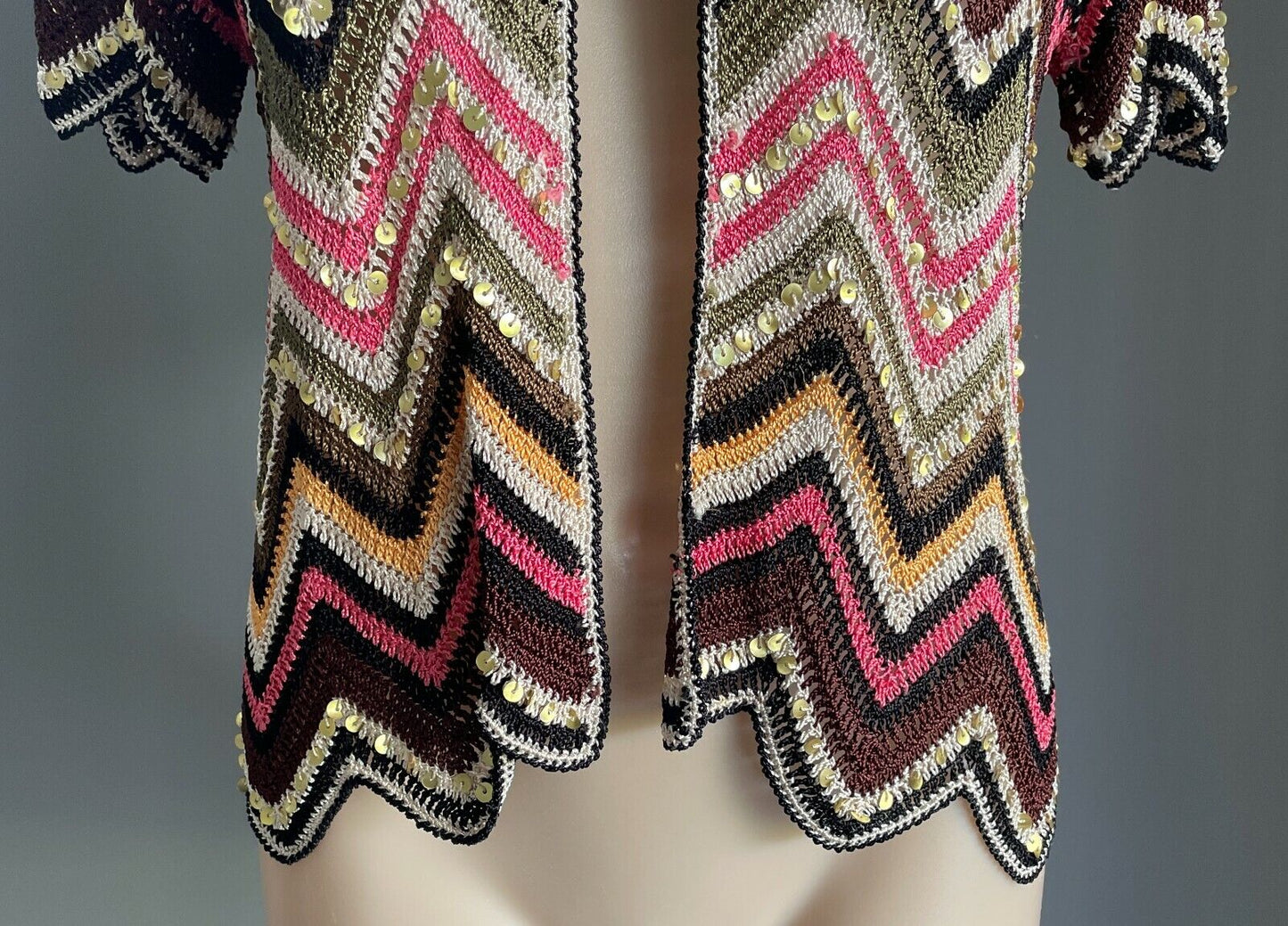 CROCHET CARDIGAN Zig Zag Short Sleeve Gold Sequin Trim Colourful Size 10 Vintage