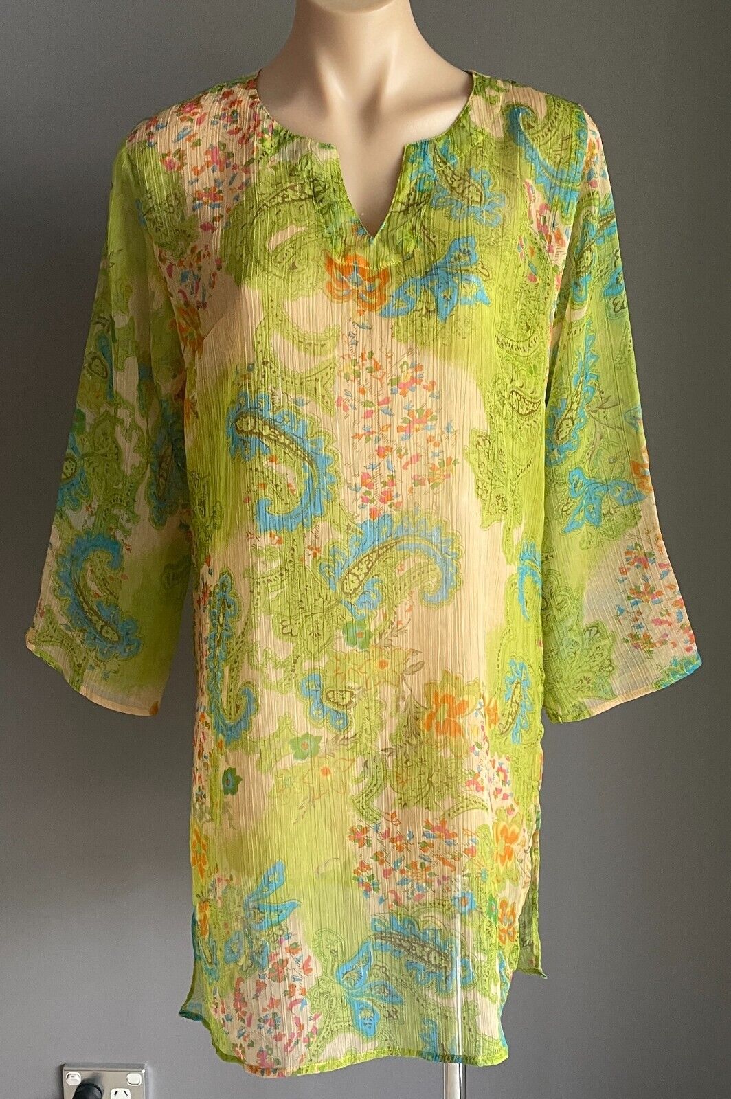 Beach Cover Top Multicoloured Tunic Paisley & Floral Semi Sheer 3/4 Sleeve Sz 10