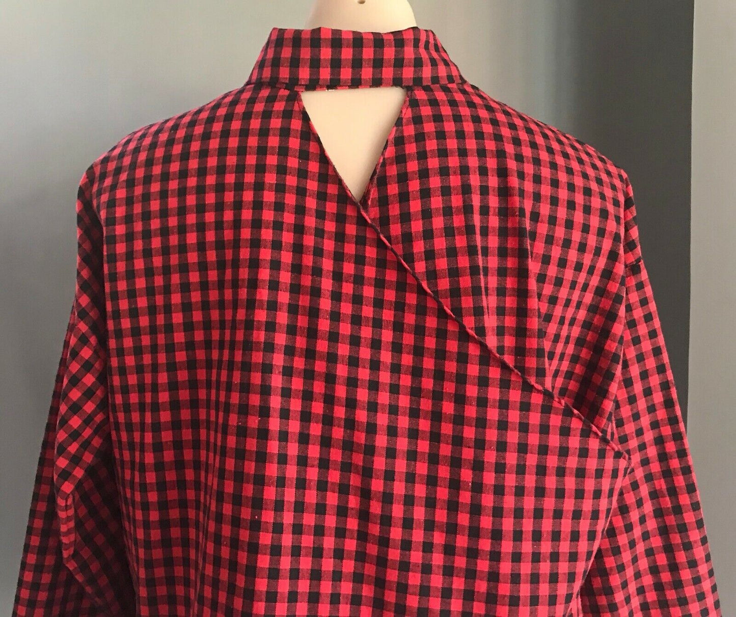 DARPHIN Button Shirt Black Red Check CrossOver Open Back Long Sleeve Top Size 14