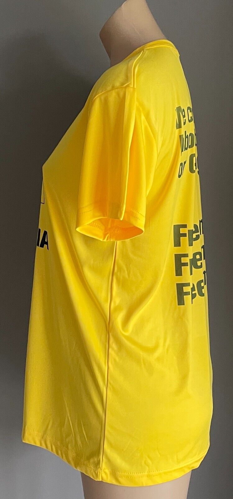 2022 Yellow T Shirt UNITED AUSTRALIA PARTY Vote 1 Clive Palmer Politics UAP Sz S
