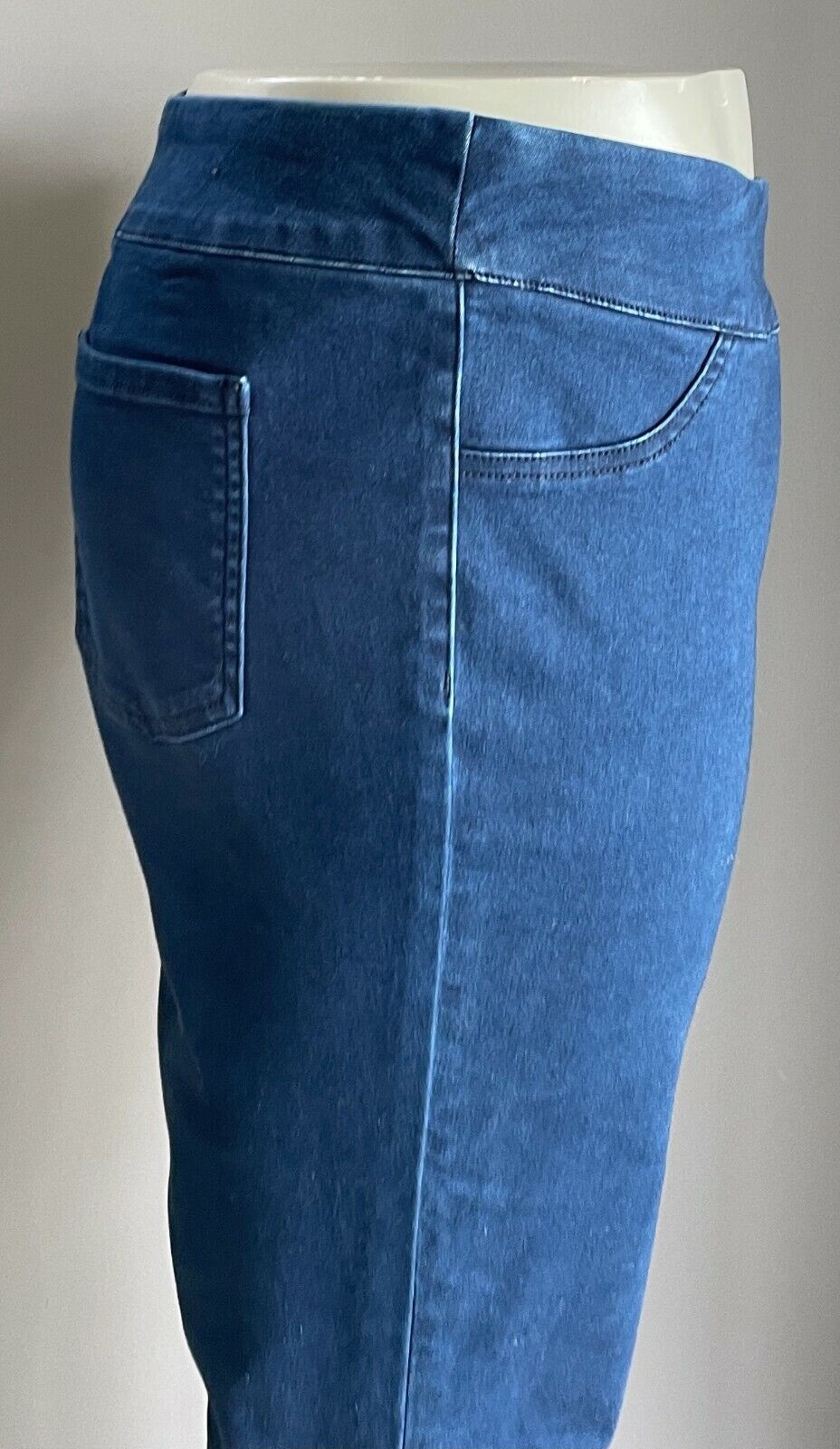 REGATTA WOMAN Denim Jeans Mid Blue Full Length Stretch Skinny Leg Jeggings Sz 20