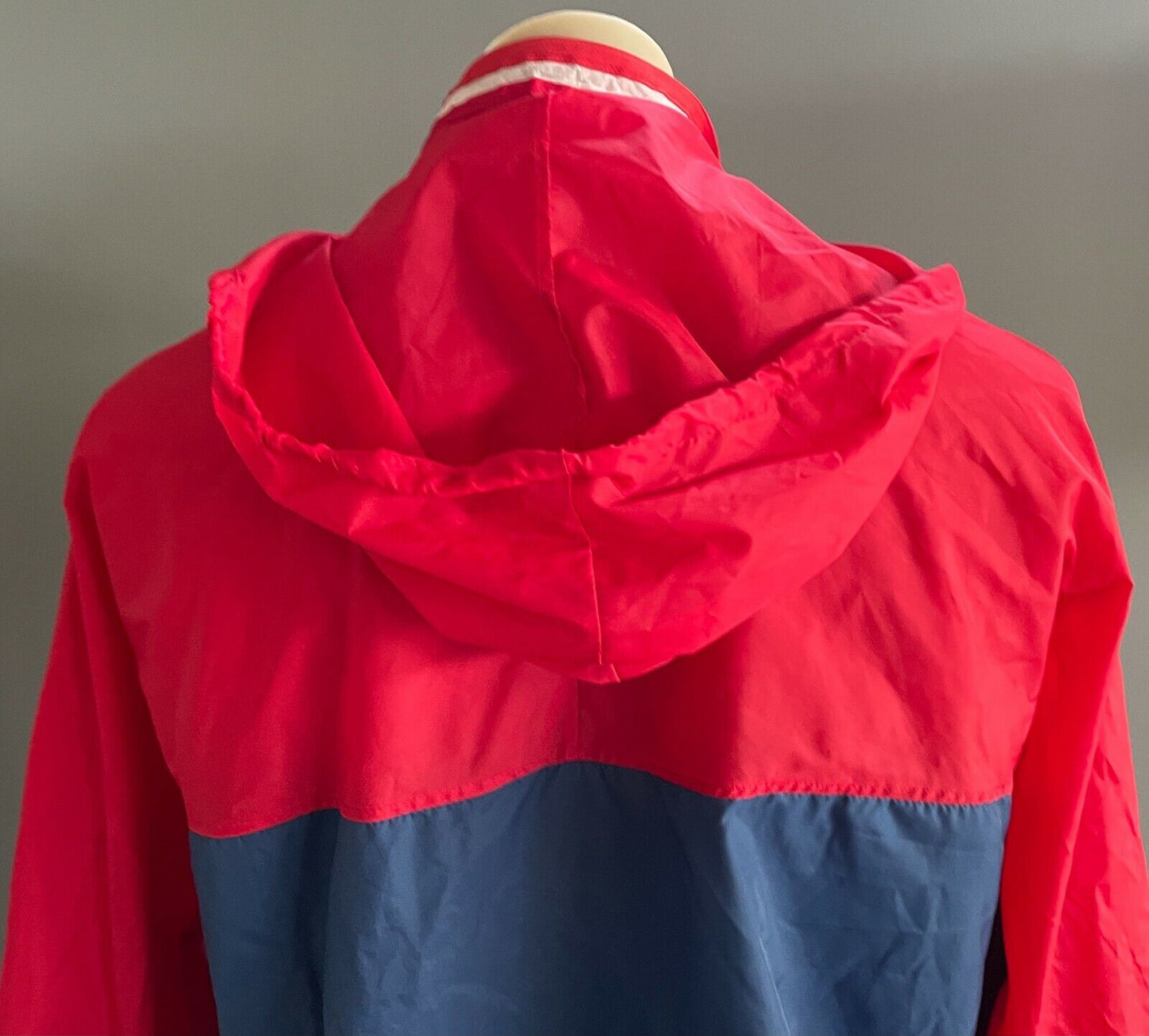 FOURBROS Outdoor Jacket Red White Blue Light Wind Cheater XL 132cm NOS Vintage