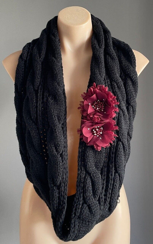 Infinity Scarf Black Chunky Cable Knit w Burgundy Floral Trim Super Warm NECK