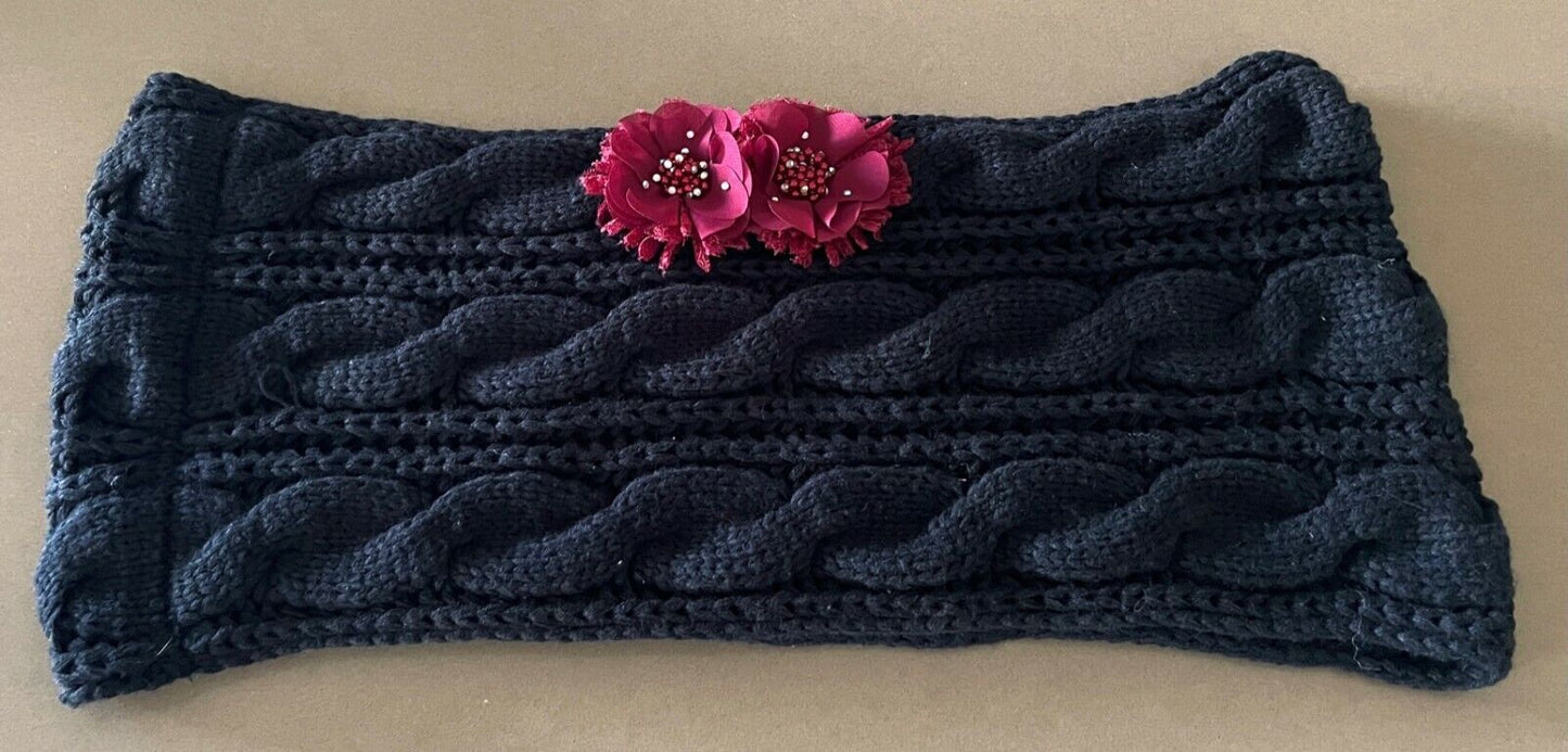 Infinity Scarf Black Chunky Cable Knit w Burgundy Floral Trim Super Warm NECK