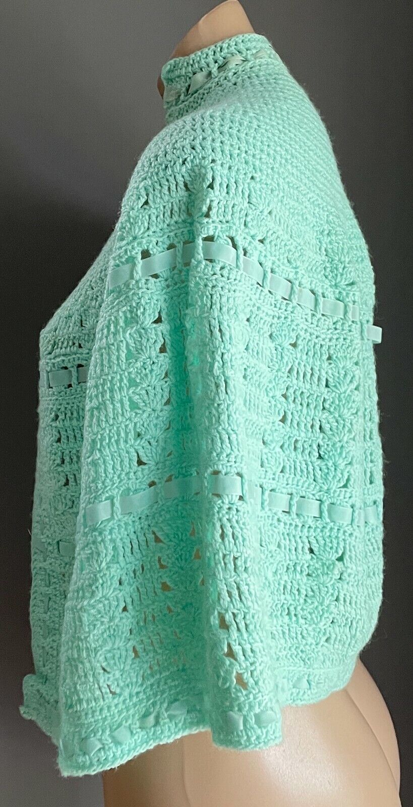 Vintage Crochet Knit Cape Over the Shoulder Handmade Mint Green Size 10 12 Shawl