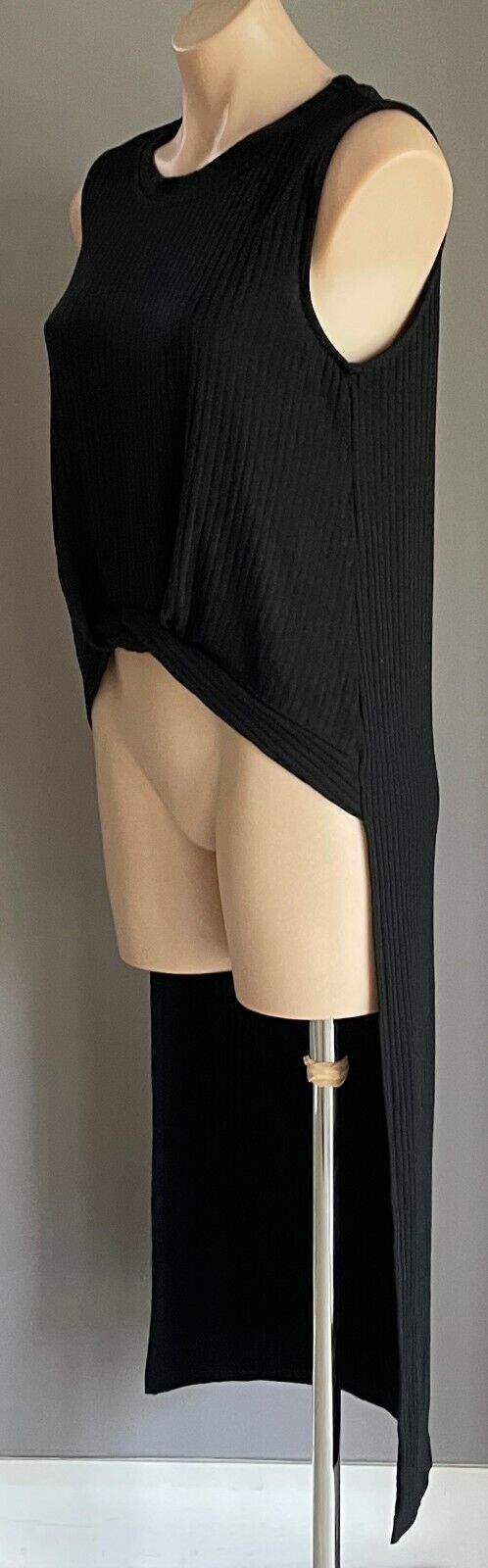 ROSEBULLET Long Knit Top Black Ribbed Sleeveless Knot Front Hi-Low Size 12 NEW