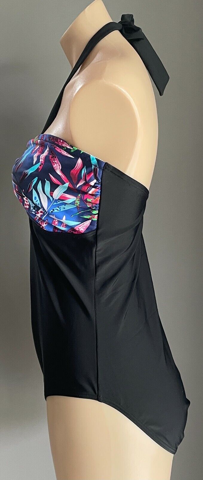 SwimSuit ZAZOU Black & MultiColoured Halter Neck One Piece Swim Bathers Size 16