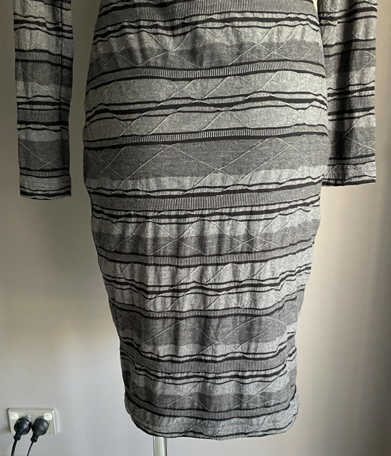 METALICUS Bodycon Grey Black Textured Fabric Long Sleeve Stretch Dress Size S M