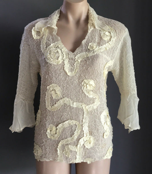 IYD Blouse Cream Wrinkle Semi Sheer Swirl Applique Bracelet Length Top Sz 10 12