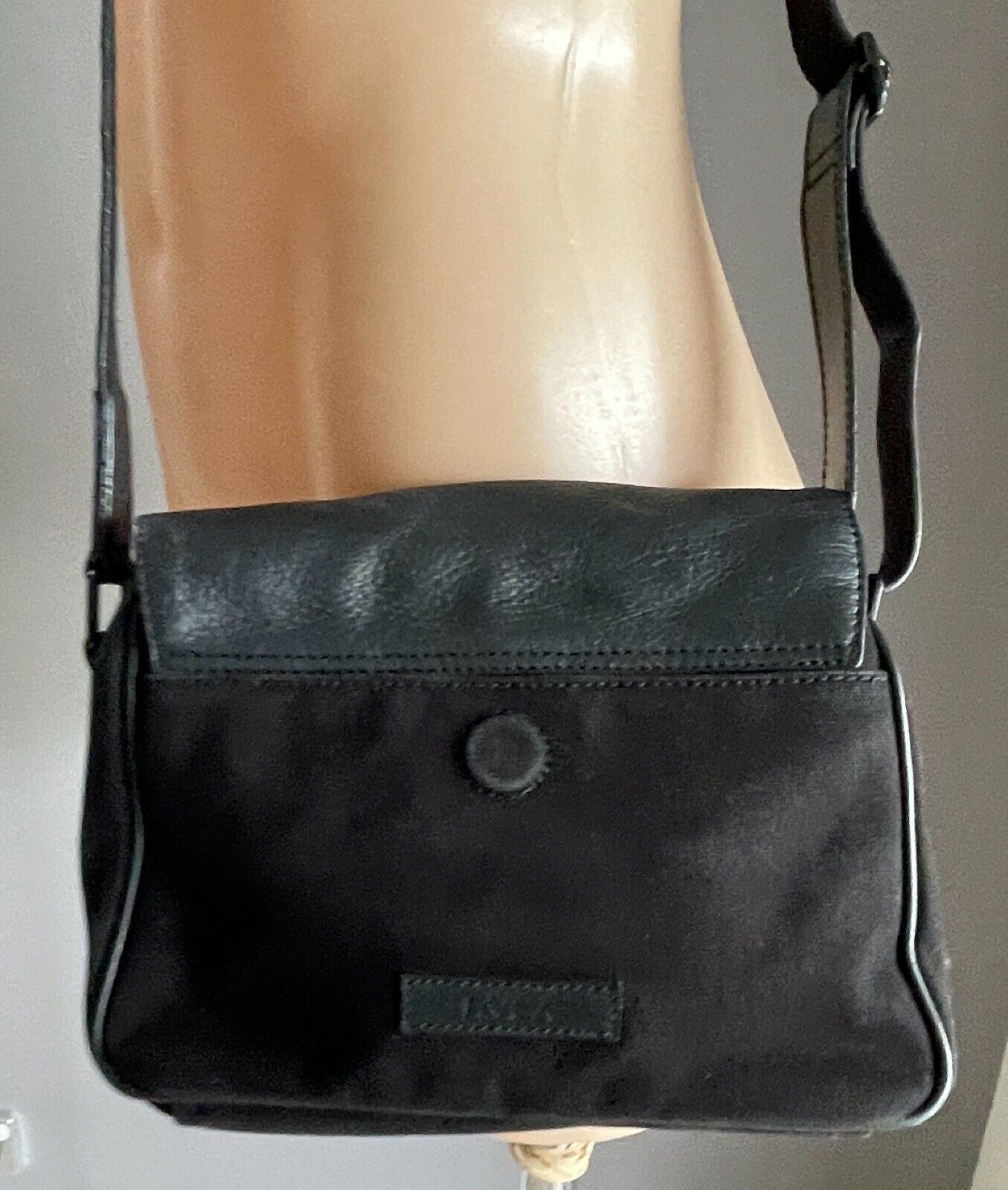 RVCA SHOULDER BAG Black Leather & Cotton Crossbody w Adjustable Strap