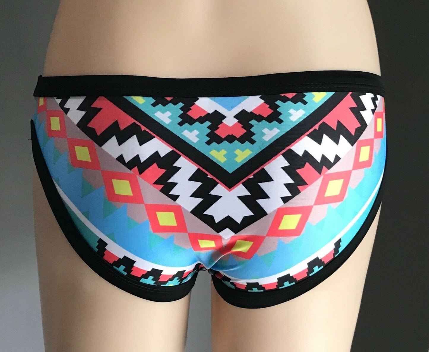 POO CHAI Bikini Set Triangle Set MultiColoured Neon Tribal Print Sz L 10 12 NEW