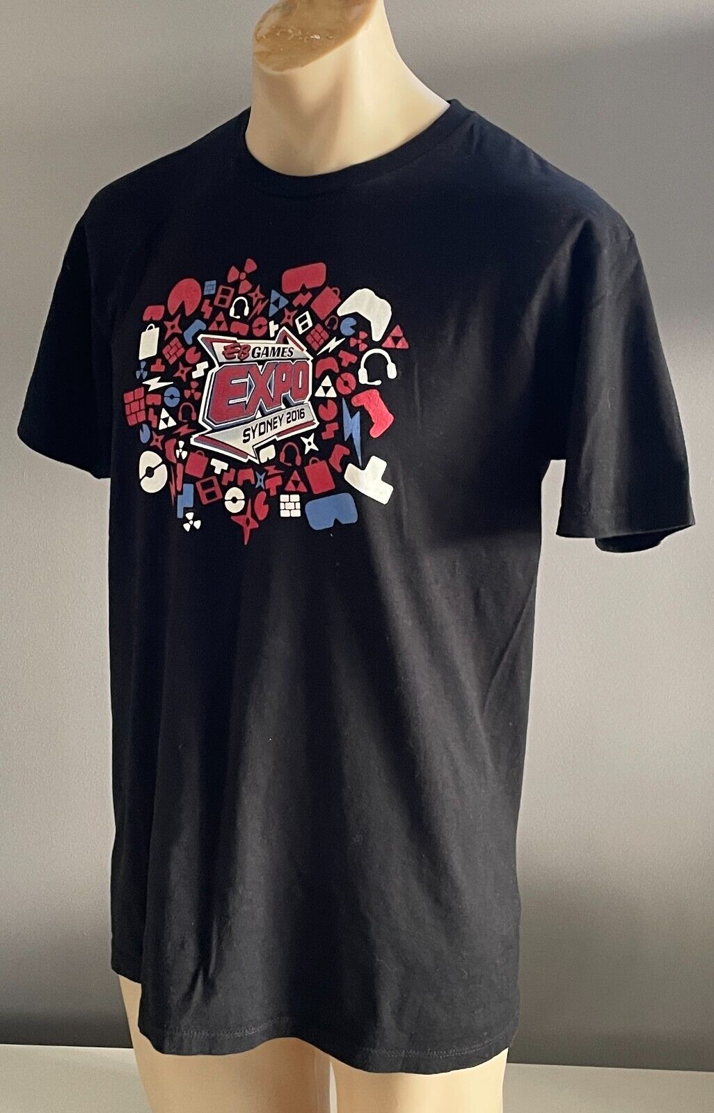 THINKGEEK EB GAMES EXPO Sydney 2016 Tee Black Cotton T-Shirt Size L Chest 108cm
