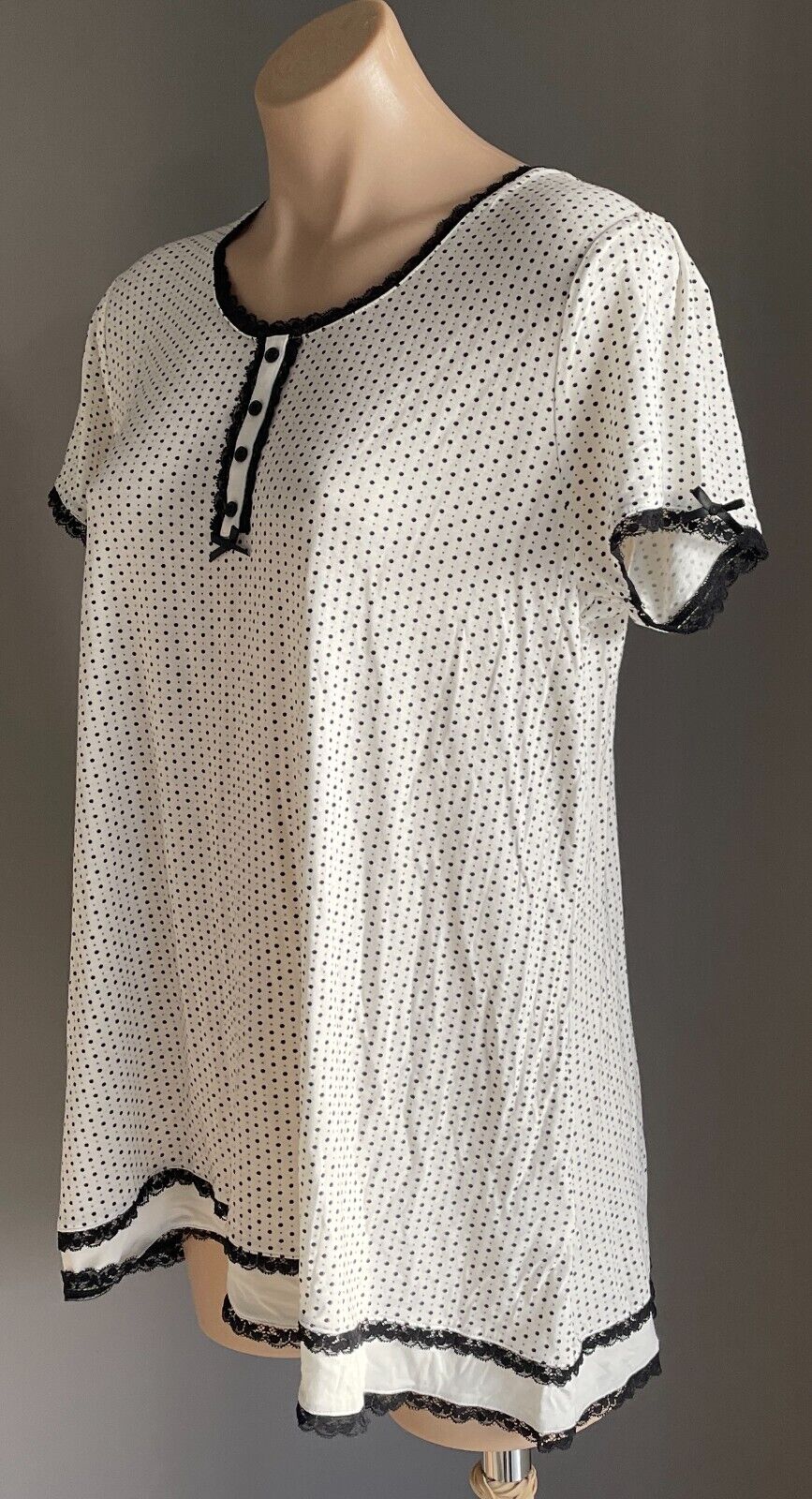 YUU Sleep Shirt Off White Black Polka Dot Short Sleeve Lace PJ Sz L 10 12 NEW