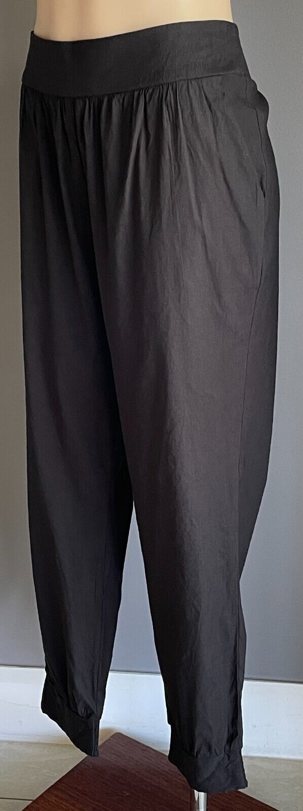 Ladies Size 10 Pants ROCKMANS Black Jogger Style Elastic Waist and Leg Cuffs