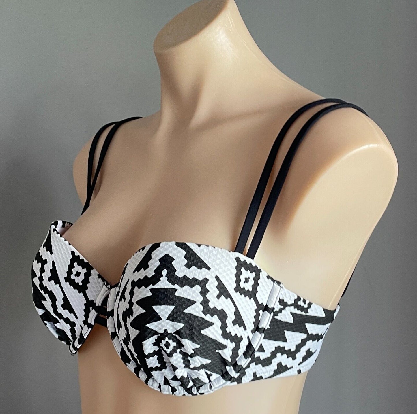 SEAFOLLY Bikini Top Black & White Aztec Geo Print Underwire Bra ONLY Sz 12 New