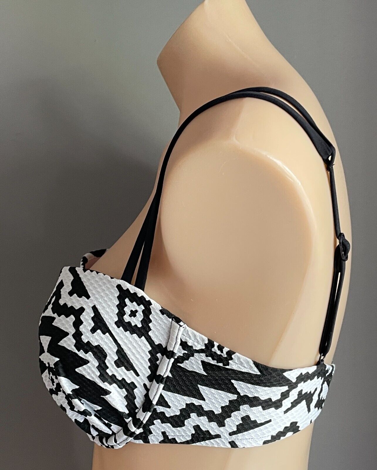 SEAFOLLY Bikini Top Black & White Aztec Geo Print Underwire Bra ONLY Sz 12 New