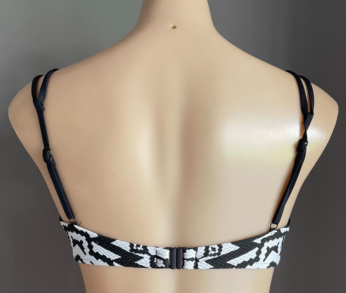 SEAFOLLY Bikini Top Black & White Aztec Geo Print Underwire Bra ONLY Sz 12 New