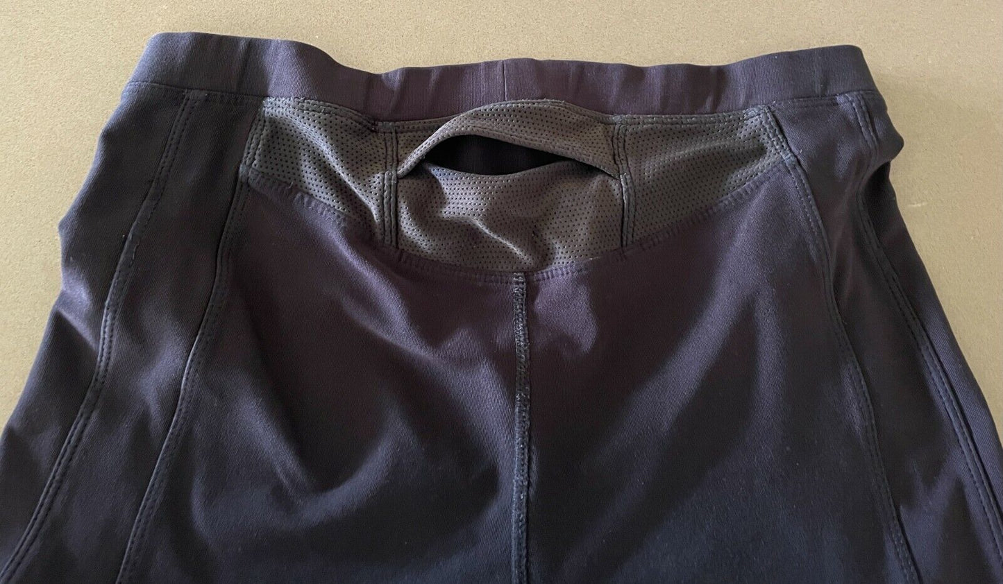 NIKE Dri Fit Black Capri Fitness Run Pants Activewear Pants Gym Sz XS Leggings