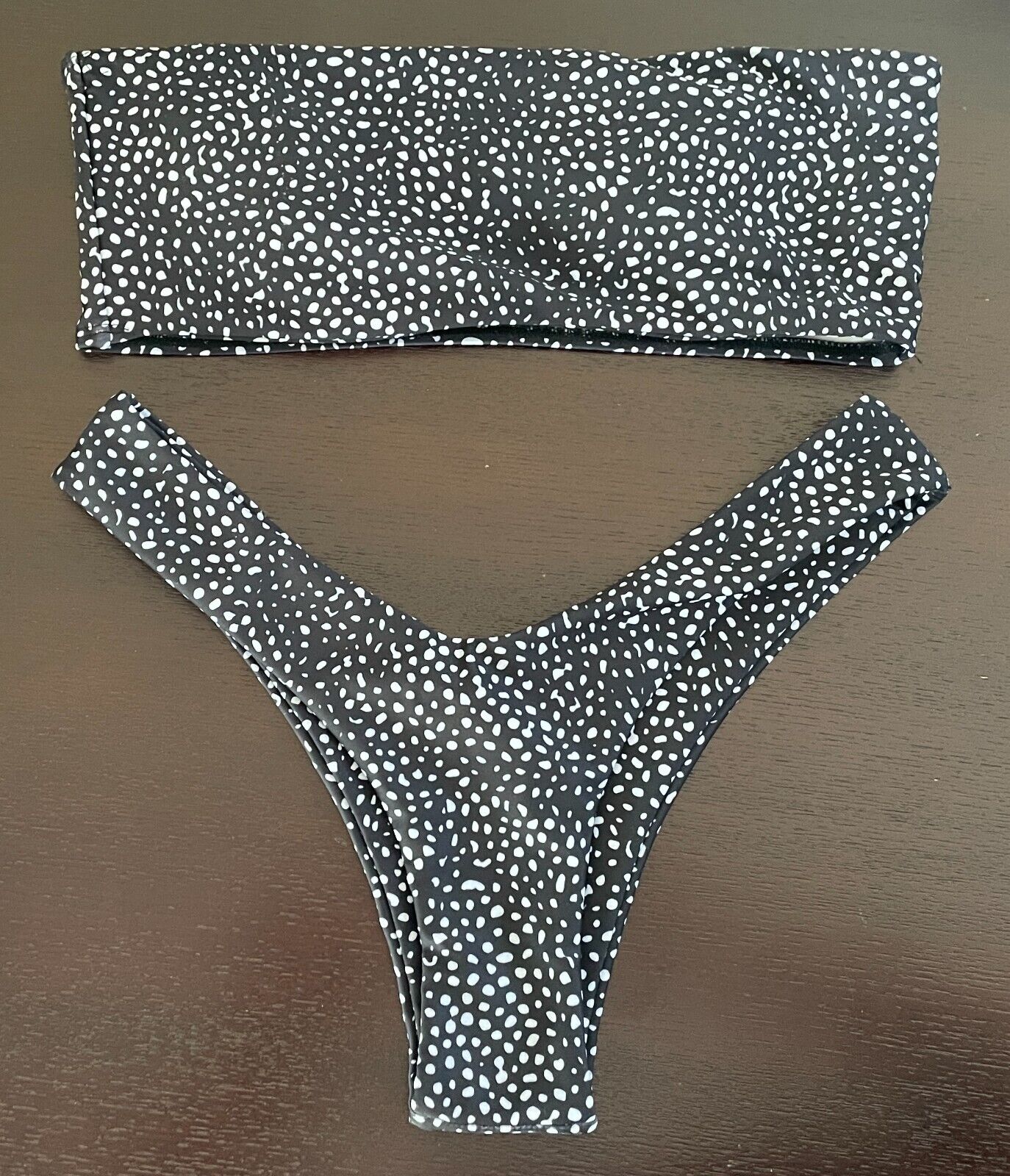 ZAFUL Bikini Top Black & White Polka Dot Bandeau High Cut Cheeky Bum Sz S 8 NEW