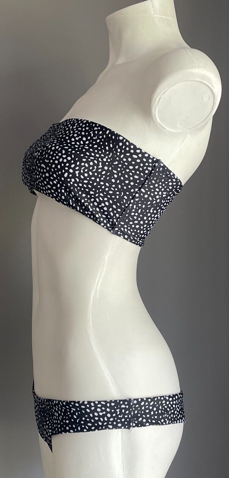 ZAFUL Bikini Top Black & White Polka Dot Bandeau High Cut Cheeky Bum Sz S 8 NEW